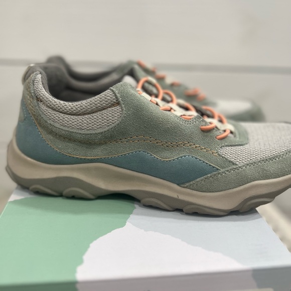 Earth Origins Gray and Green Sneakers with Peach Laces